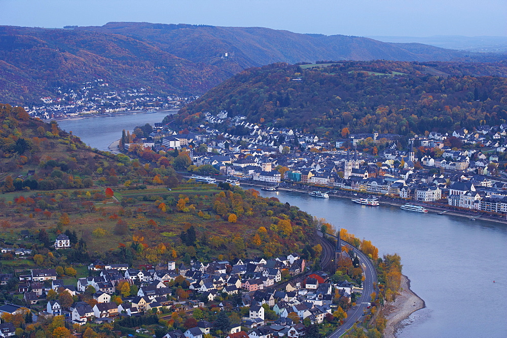 View from the Gedeonseck at the horse-shoe bend at Boppard with the town of Boppard, River Rhine, Cultural Heritage of the World: Oberes Mittelrheintal (since 2002), Mittelrhein, Rhineland-Palatinate, Germany, Europe