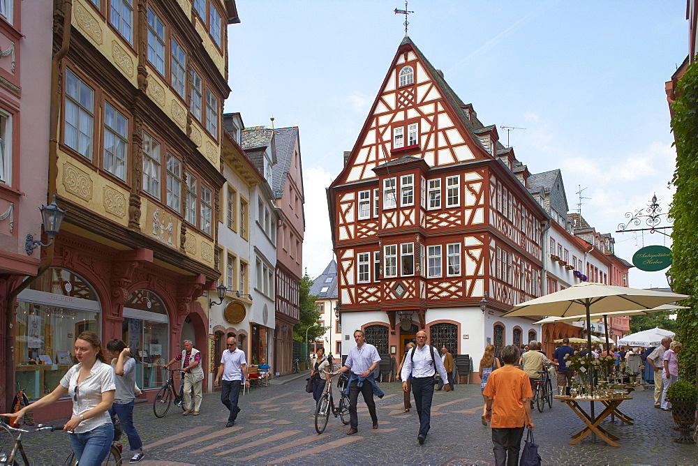 Half-timbered house near Kirschgarten, Old City, Mainz, Rhenish Hesse, Rhineland-Palatinate, Germany, Europe