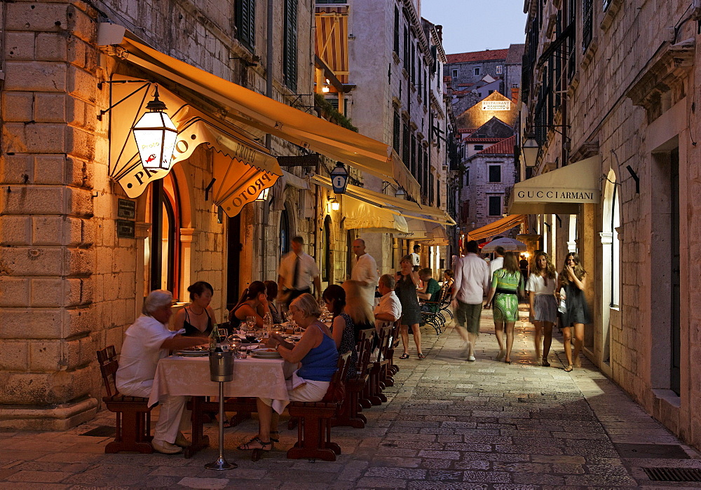 Guests in restaurant Proto in old town in the evening, Dubrovnik, Dubrovnik-Neretva county, Dolmatia, Croatia