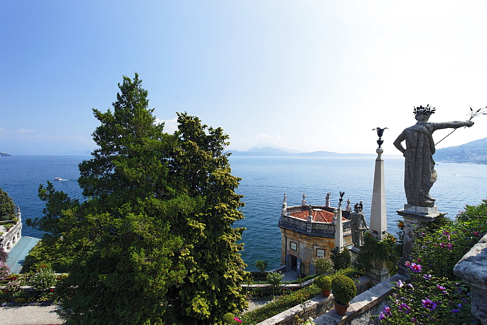 Park, Borromean Palazzo, Isola Bella, Stresa, Lago Maggiore, Piedmont, Italy