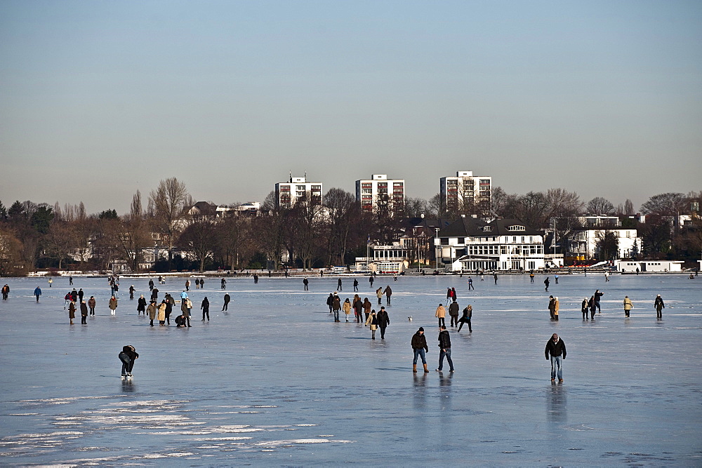 People on frozen Aussenalster, winter impressions, Hamburg, Germany, Europe