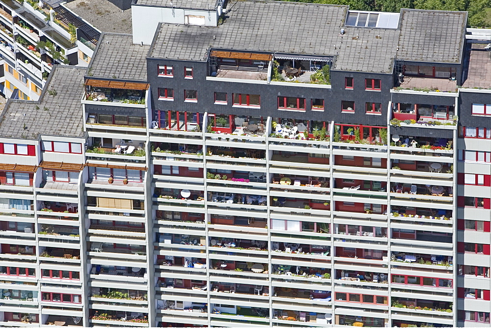 aerial view of Ihme Zentrum flats, Linden, Hanover, Lower Saxony, northern Germany