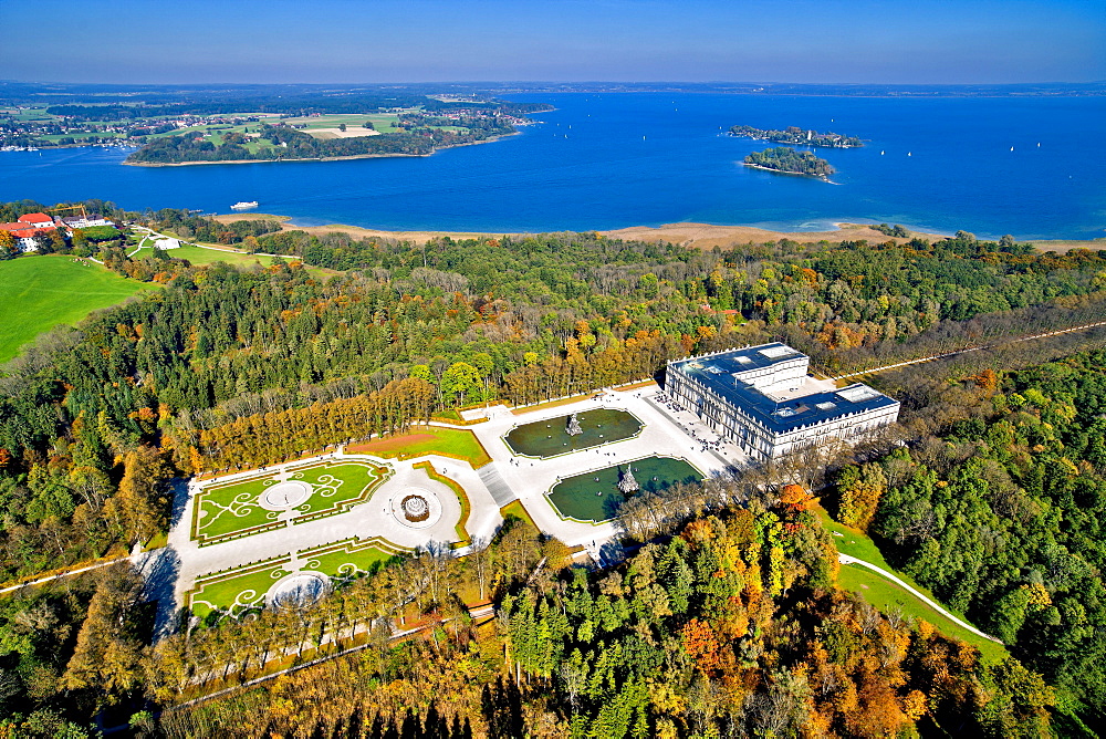 Aerial view of the Herrenchiemsee Castle, Herrenchiemsee, Chiemsee, Chiemgau, Upper Bavaria, Bavaria, Germany