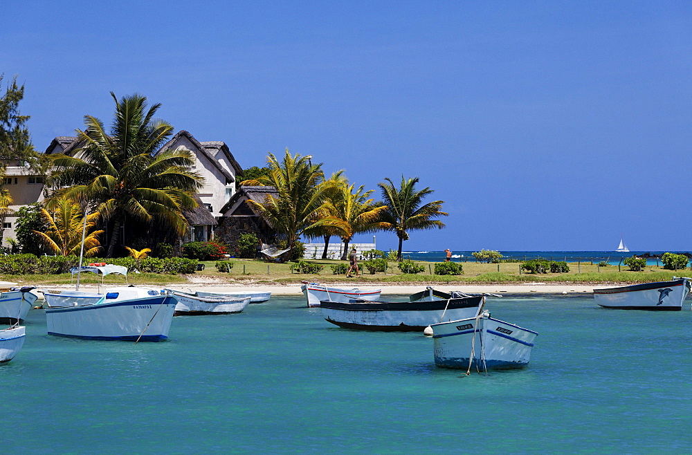 Boats and beach Coin de Mire, Cap Malheureux, Mauritius, Africa