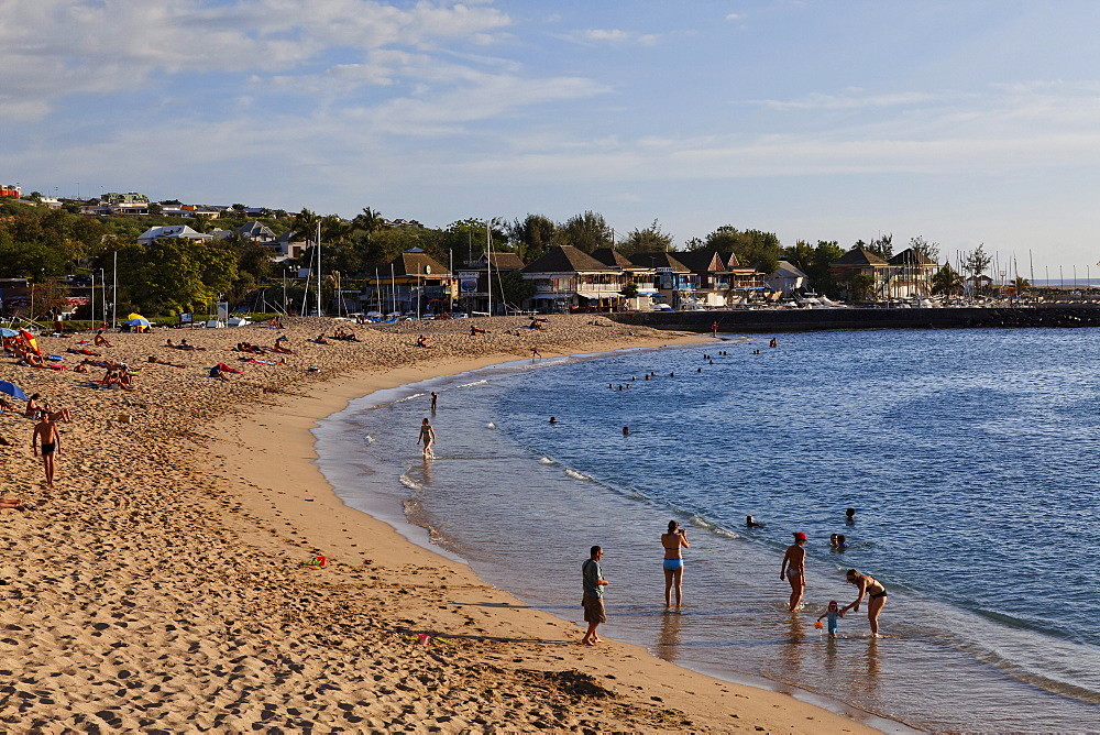 People on the beach, Saint Gilles, La Reunion, Indian Ocean