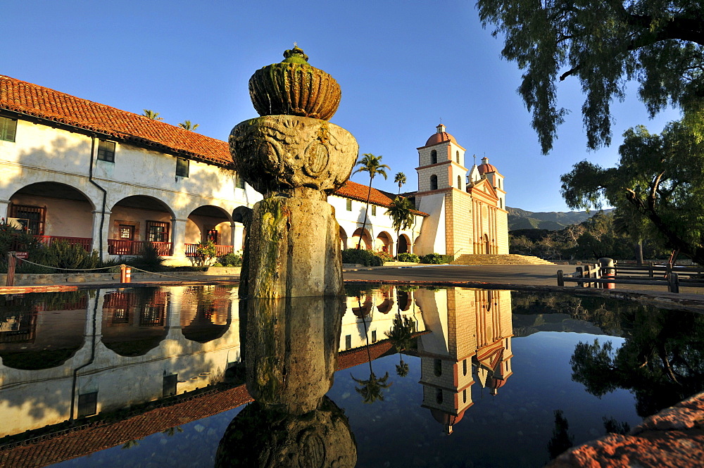 Pond in front of mission of Santa Barbara at Highway 1, Pacific rim, California, USA, America