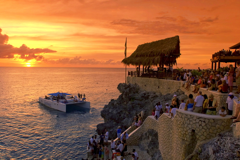 Jamaica Negril Ricks Cafe open air bar viewpoint at sunset