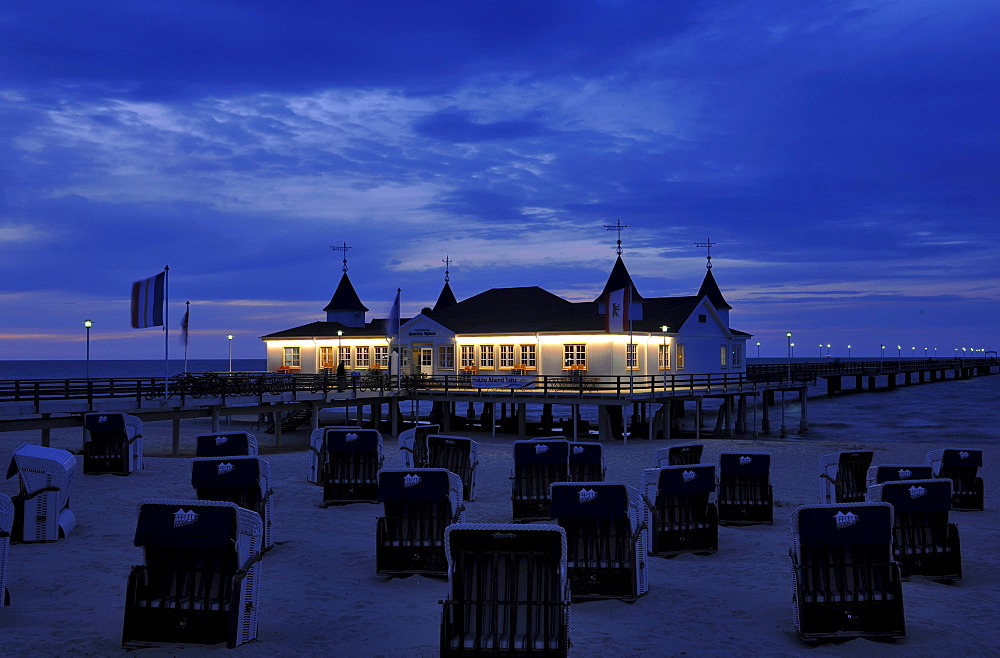 The historical pier Ahlbeck in the evening, Usedom, Mecklenburg-Western Pomerania, Germany, Europe