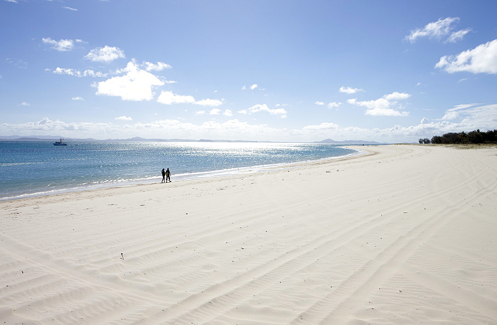 Long beach, southern Great Keppel Island, Great Barrier Reef Marine Park, UNESCO World Heritage Site, Queensland, Australia