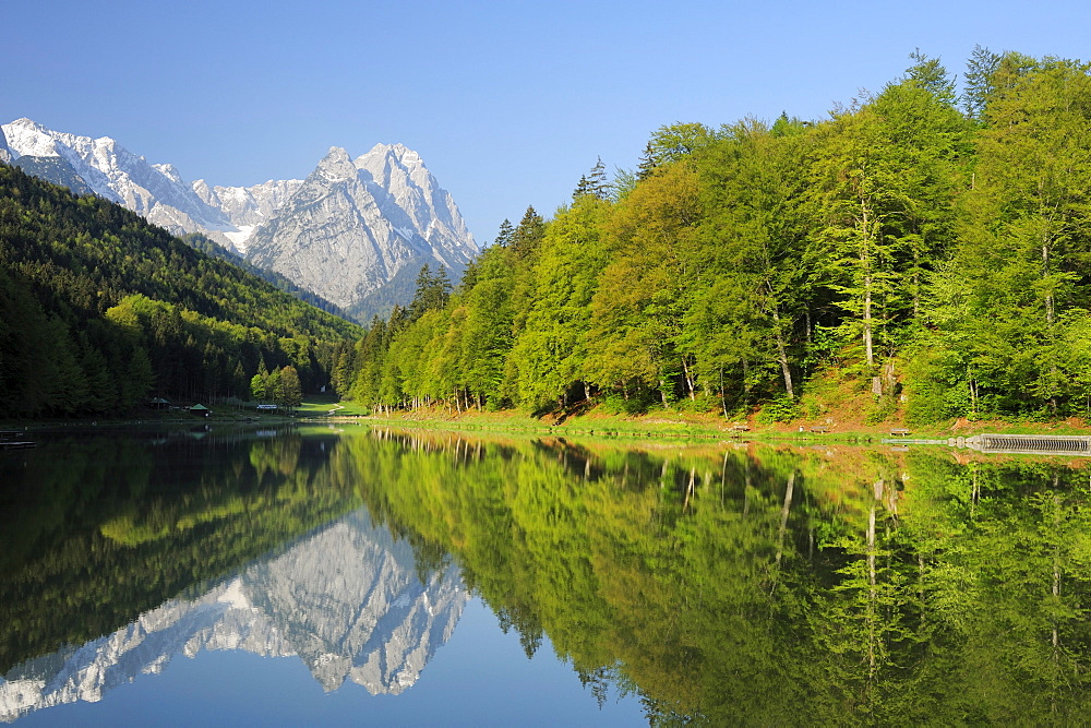 Zugspitze range with Waxenstein reflecting in lake Riessersee, Riessersee, Garmisch-Partenkirchen, Wetterstein range, Werdenfels, Upper Bavaria, Bavaria, Germany, Europe