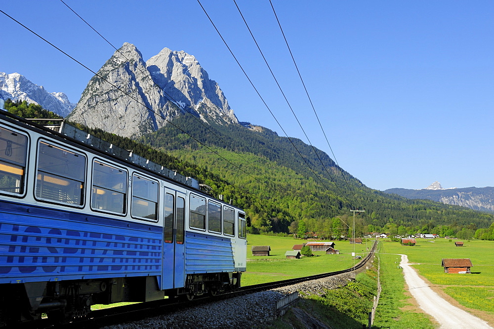 Bavarian cog railway to Zugspitze going towards Zugspitze range with Waxenstein, Garmisch-Partenkirchen, Wetterstein range, Werdenfels, Upper Bavaria, Bavaria, Germany, Europe