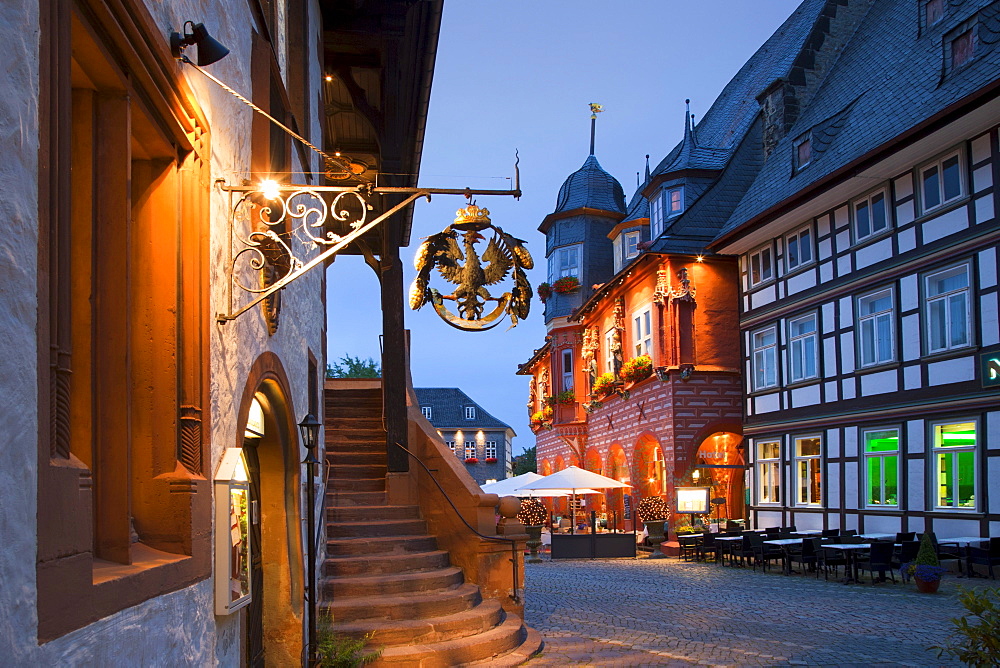 View from the Town Hall to Hotel Kaiserworth, market square in the evening, Goslar, Harz mountains, Lower Saxony, Germany