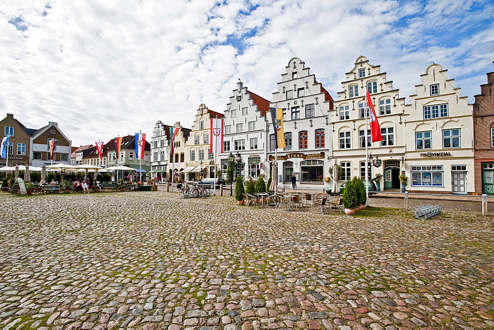 Historical houses at Friedrichstadt, Schleswig Holstein, Germany, Europe