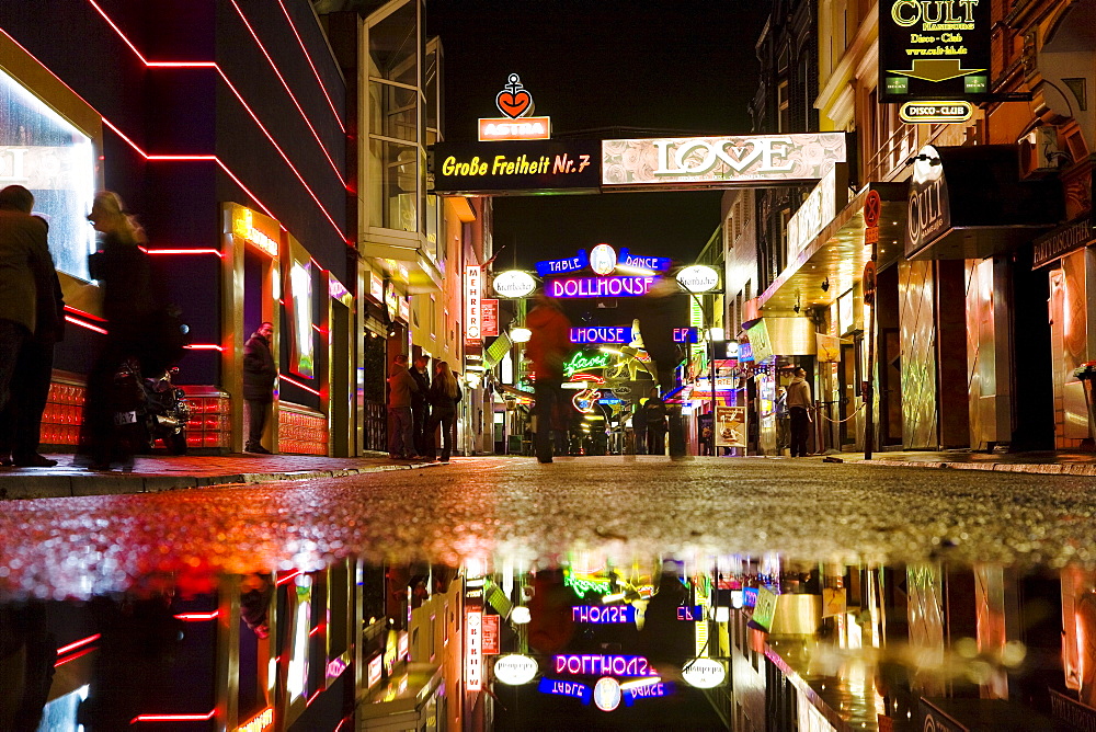 People at entertainment area Reeperbahn at night, Hamburg, Germany, Europe