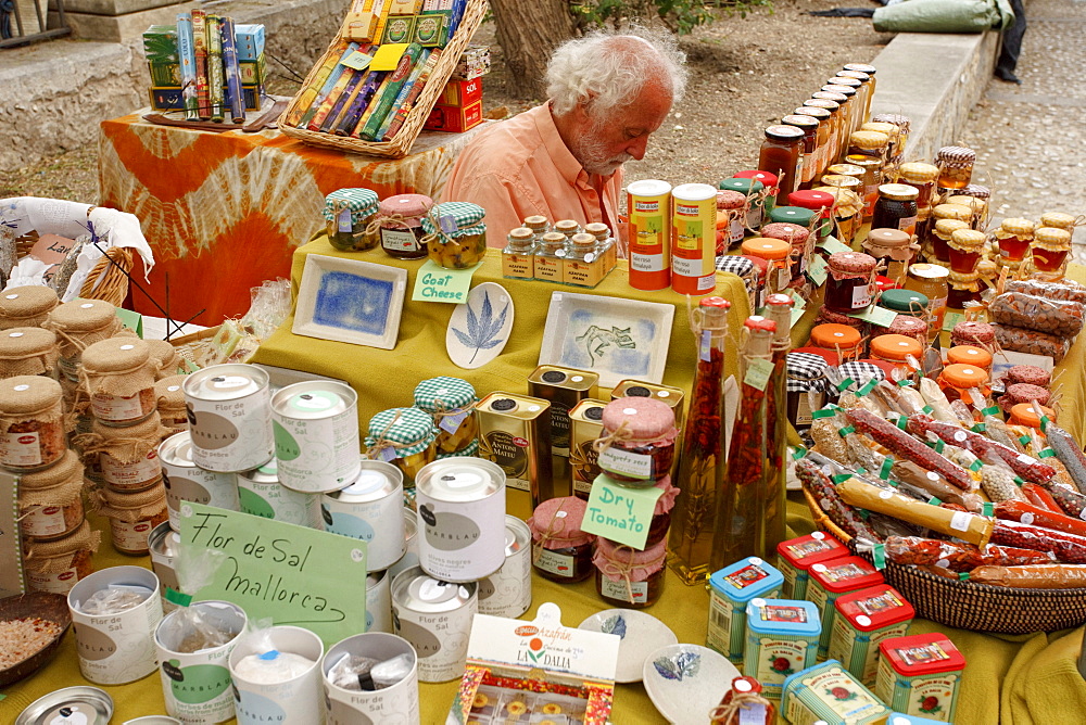 Weekly market, Arta, town, Mallorca, Balearic Islands, Spain, Europe