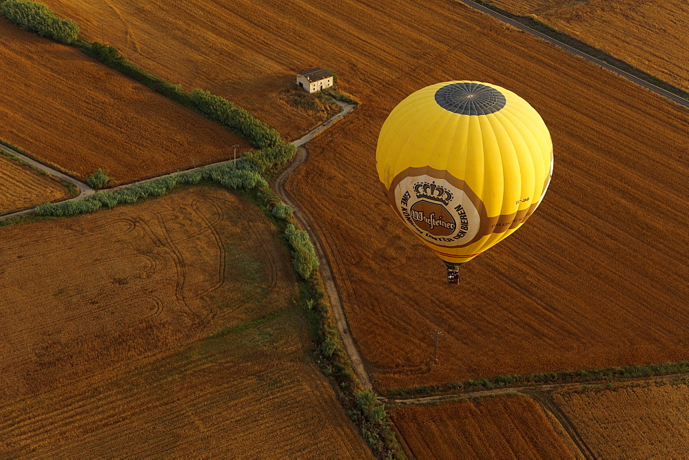 Hot air ballooning, balloon ride, Mallorca Ballons, plain Es Pla, Mallorca, Balearic Islands, Spain, Europe