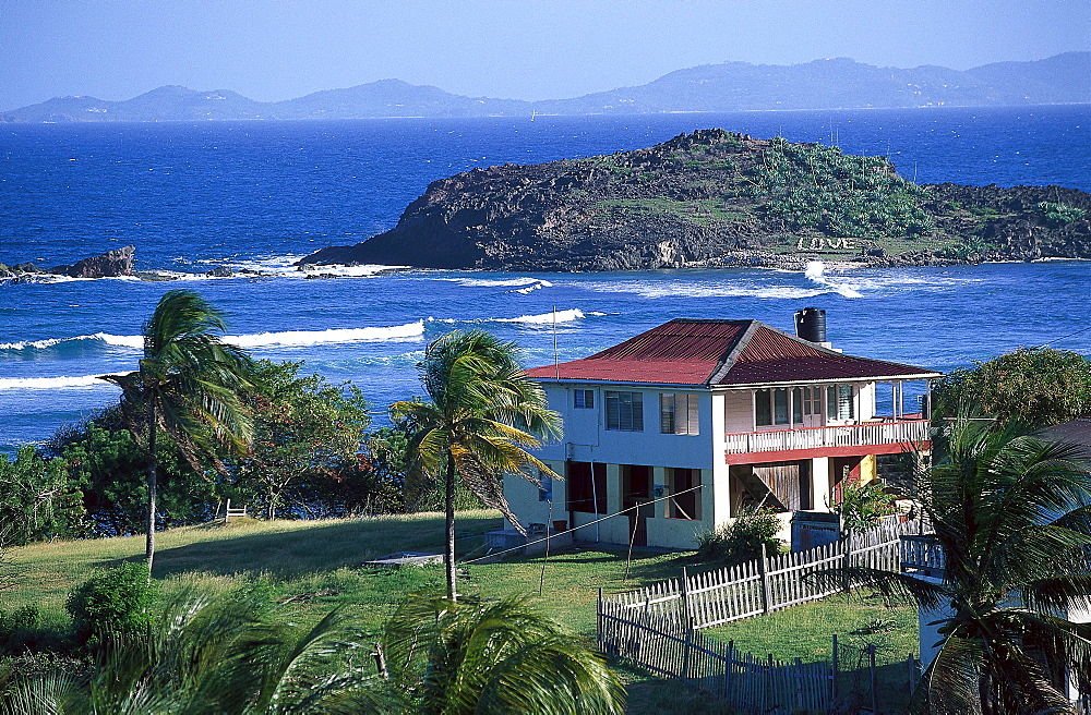 House at Friendship Bay in the sunlight, Bequia, St. Vincent, Grenadines, Caribbean, America