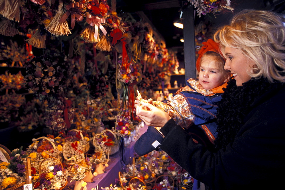 Family at the christmas market, People