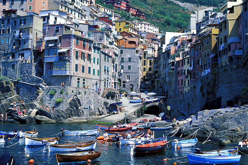 Vernazza in the evening, view from above, Cinque Terre, Liguria, Italia