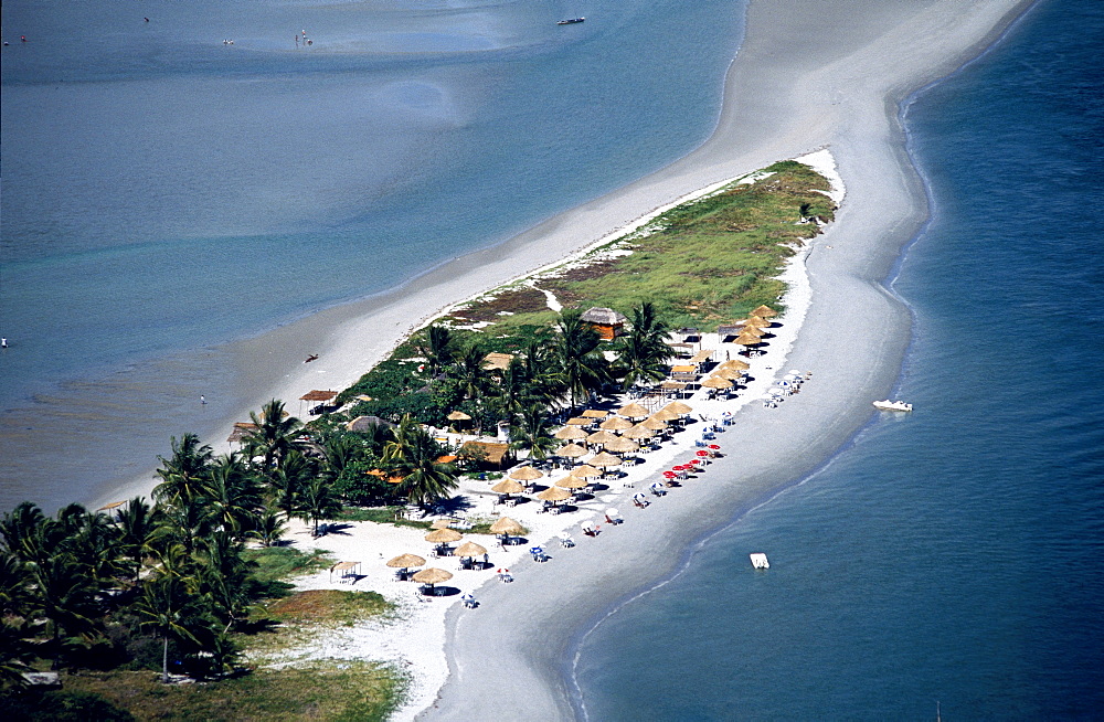 Aerial photo, Ilha Coroa do Aviao near Bahia, Brazil