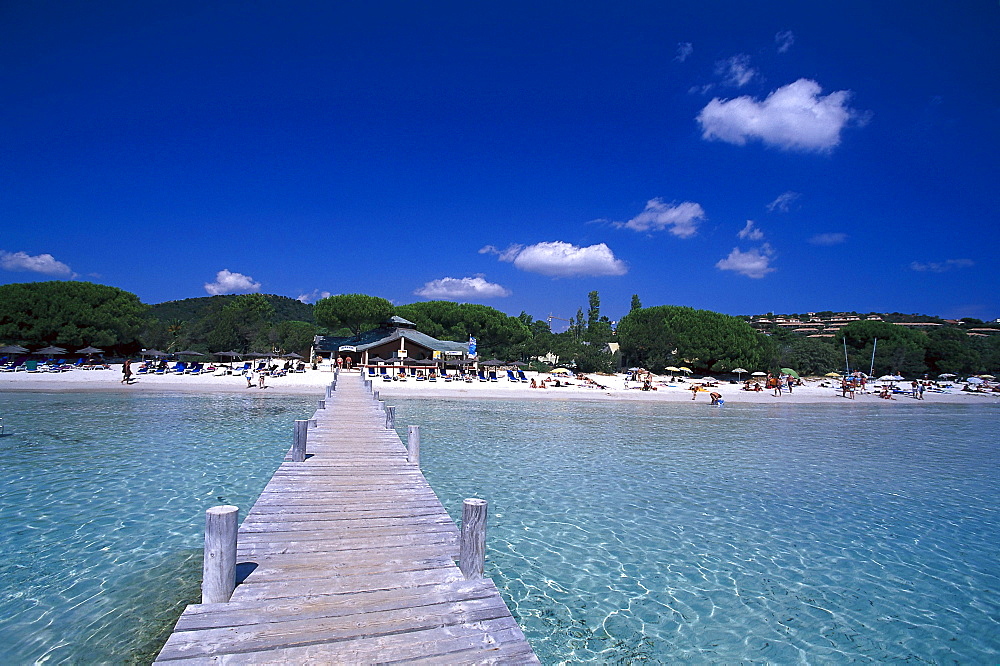 The wooden footbridge, Golfe de Sta Giulia, east coast near Porto-Vecchio, Corsica, France