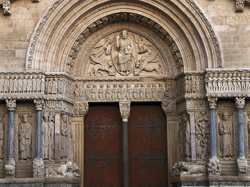 Porch of the church Saint Throphime, Arles, Provence France, Europe