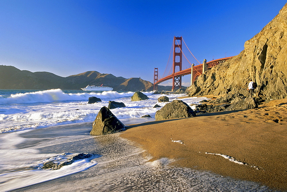 Golden Gate Bridge, San Francisco, California, USA