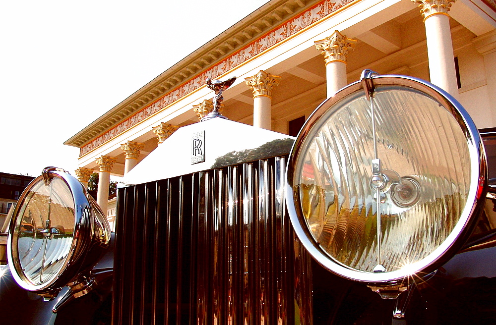 Rolls Royce in front of the Casino, Baden-Baden, Baden-Wuerttemberg, Germany, Europe