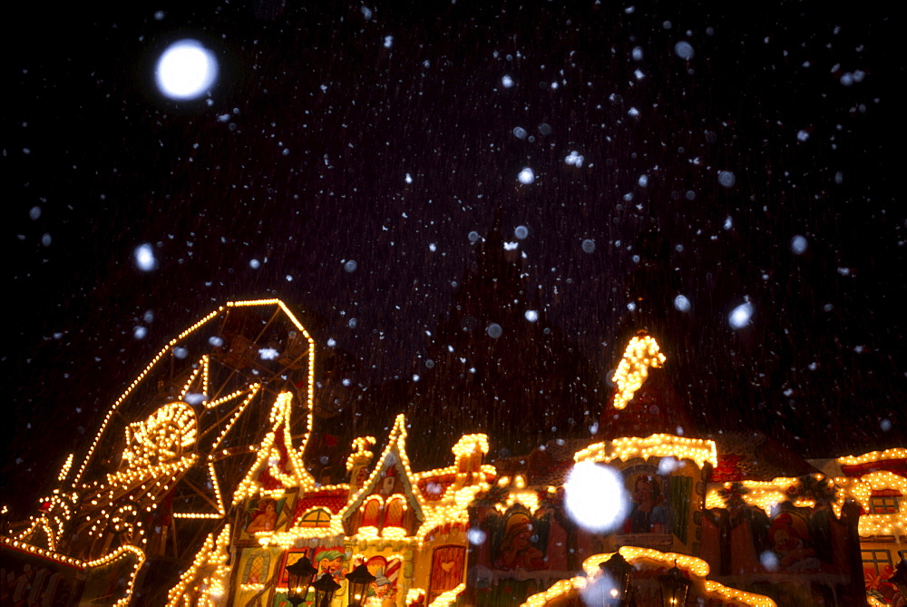 Christmas market in a snow flurry, Domshof, Bremen, Deutschland