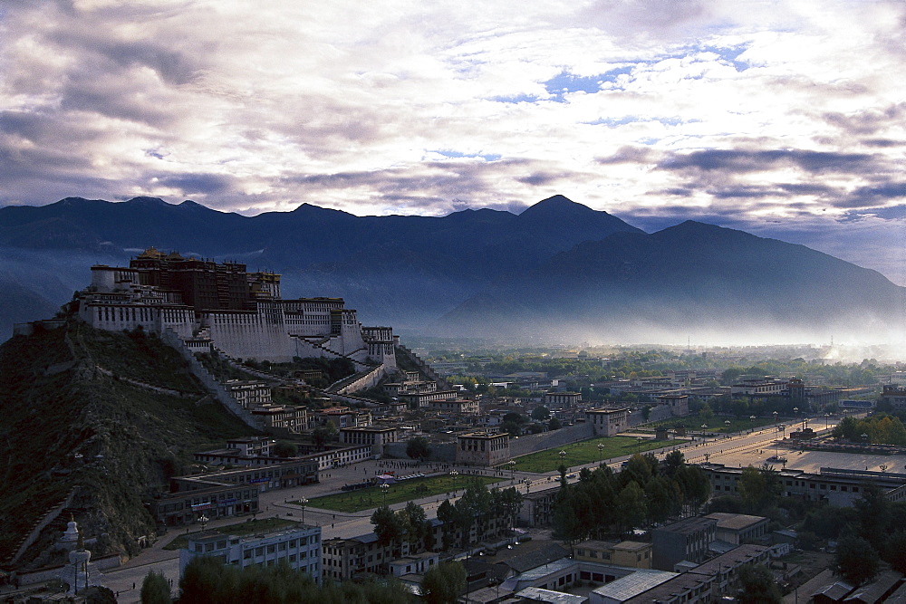 Potala palace under clouded sky, Lhasa, Tibet, Asia