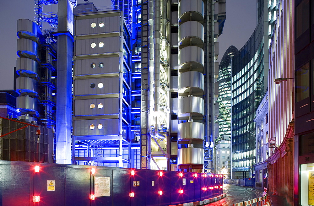 Lloyd`s of London, The building was errected from 1978 -1986 by english architect Richard Rogers, London, England, Europe