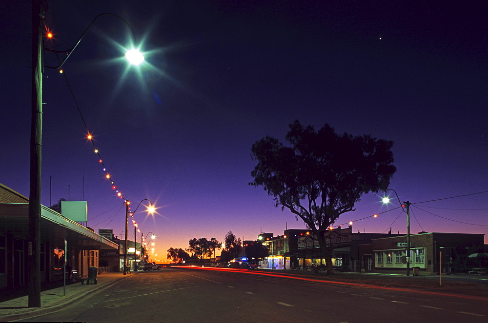Mainstreet Elderslie Street in the evening light, Winton, Maltilda Highway, Queensland, Australia