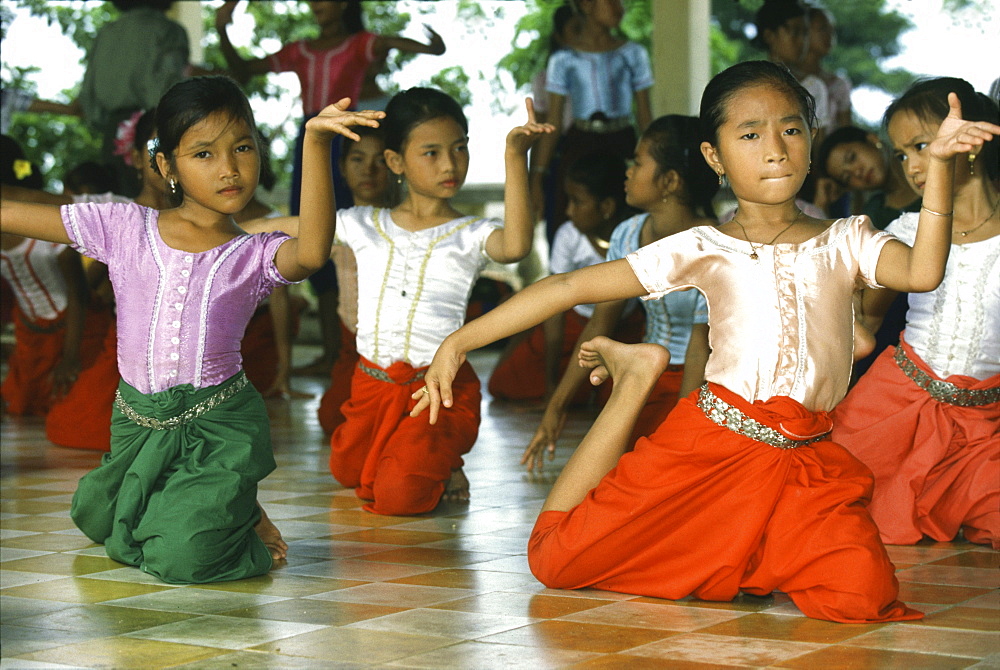 Girls learning temple dance at the Royal Academy of Performing, Phnom Penh, Cambodia, Asia