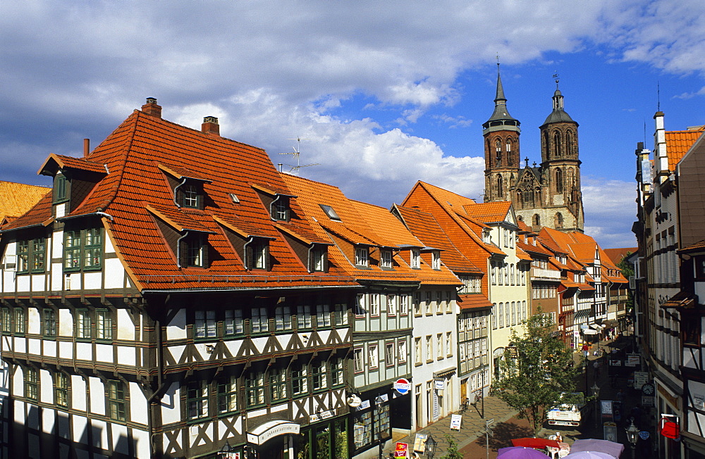 Europe, Germany, Lower Saxony, Goettingen, view of Johannisstrasse and St. Johannis Church