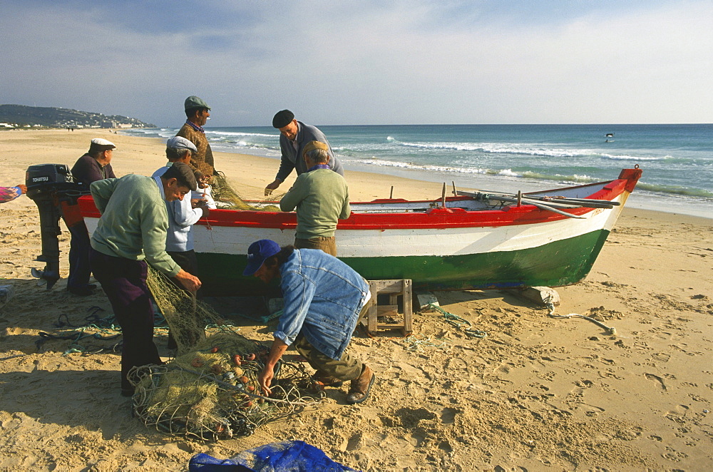 Fishermen, Zahara de los Atunes, near Tarifa, Costa de la Luz, Province Cadiz, Andalusia, Spain