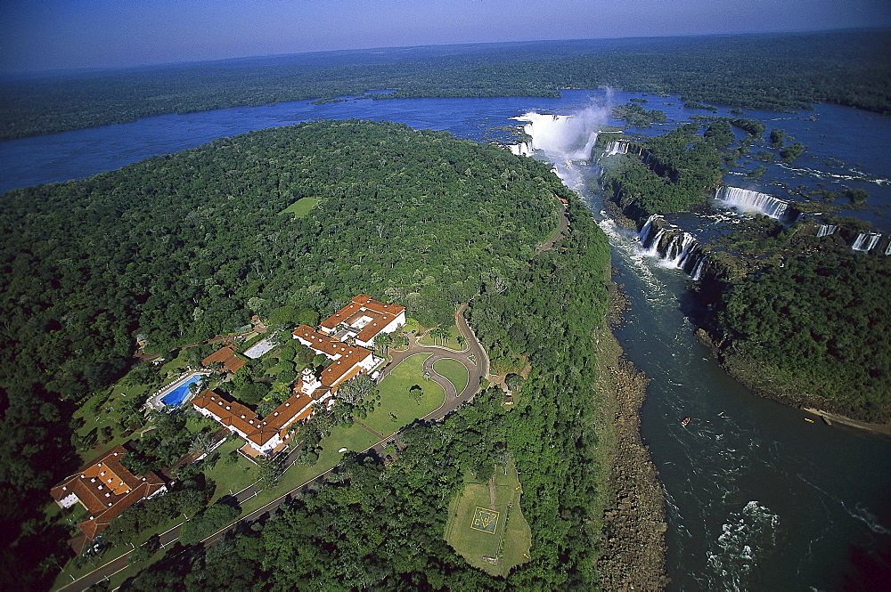 Hotel Tropical das Cataratas, Iguassu Waterfalls, Foz do Iguacu, Brazil, South America00018995