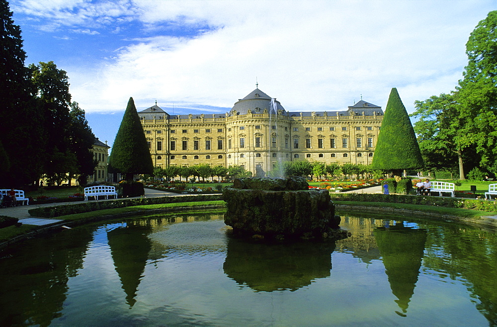 Europe, Germany, Bavaria, Wuerzburg, court garden of the Wuerzburger Residence