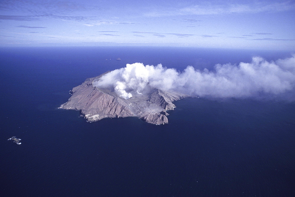 Aerial Photo of White Island Volcano, Near Bay of Plenty, North Island, New Zealand00059397