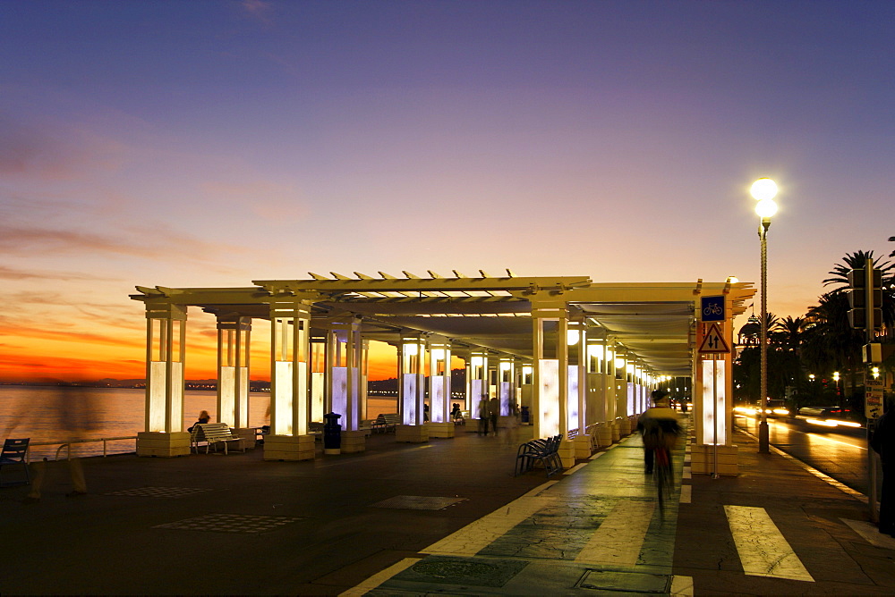 France, Nice, Promena s Anglais, Pavillon, sunset, people