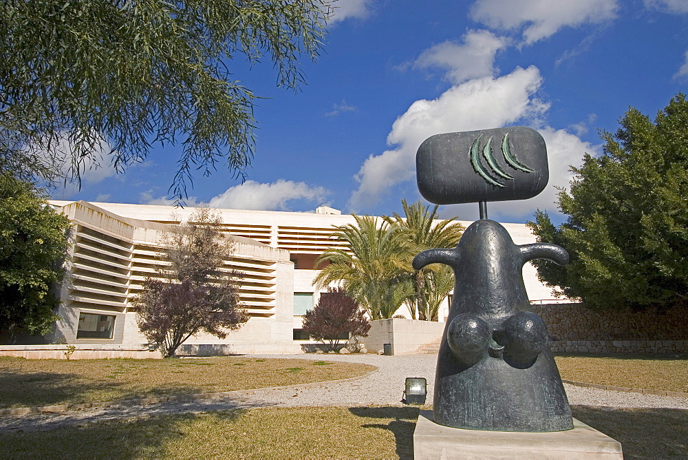 Mallorca, Miro museum, sculpture