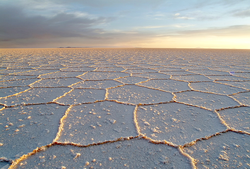 View across the salt lake, Salar de Uyuni, Bolivia, South America