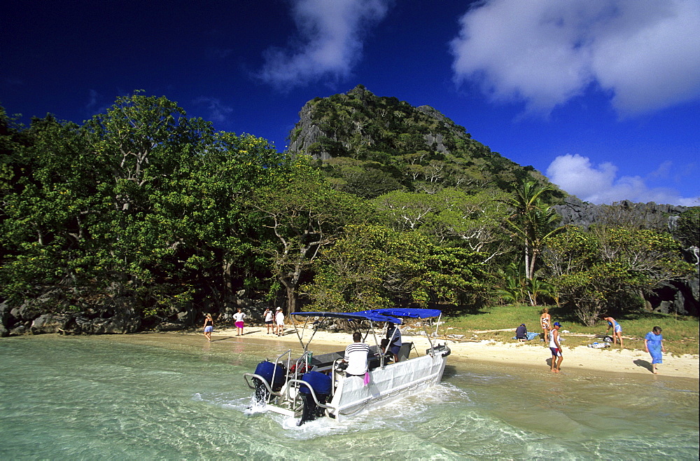 Sawa-I-Lau and the Blue Lagoon, Yasawa group, Yasawa group, Fiji, South Sea