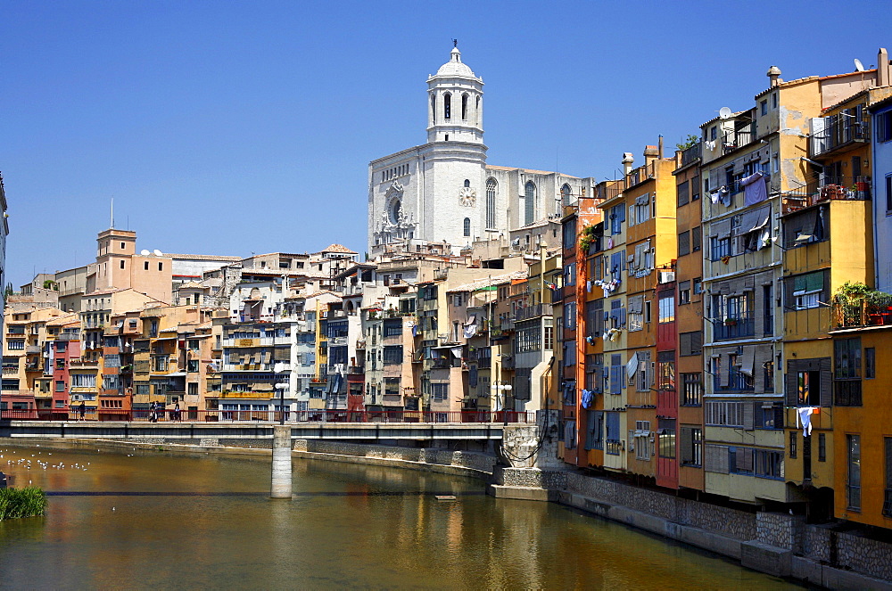 GironaÂ¥s Cathedral and the river Onyar, Girona, Catalonia, Spain