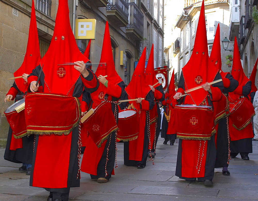 Drummers from the brotherhood, cofradÃŒa de la Esperanza, at the Palm Sunday Procession, Capilla de Animas, Santiago de Compostela, Galicia, Spain