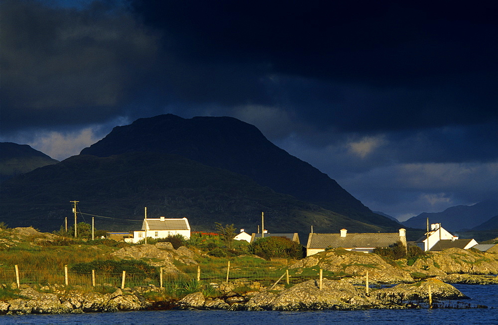 Ballynakill Harbour, Connemara, Co. Galway, Ireland, Europe