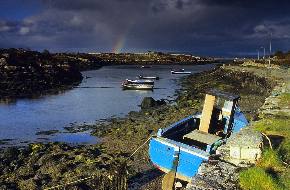 Landscape near Carna at low tide, Connemara, Co. Galway, Ireland, Europe