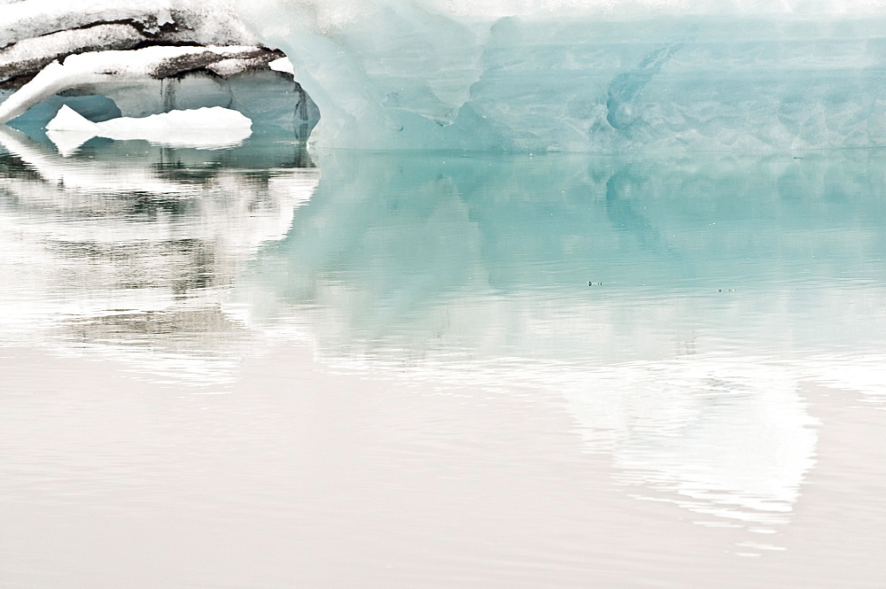 Jokulsarlon, Ice in the glacial lagoon, Iceland, Scandinavia, Europe