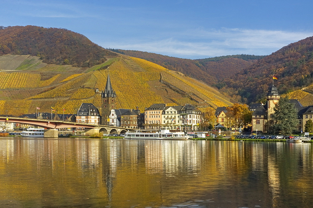 View at Bernkastel-Kues, Bahnhof strasse, Bernkastel-Kues, Rhineland Palatinate, Germany