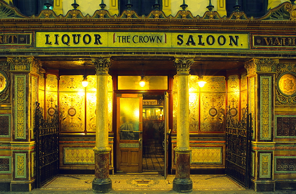 The Crown Liquor Saloon in Great Victoria Street, Belfast, County Antrim, Northern Ireland, United Kingdom, Europe