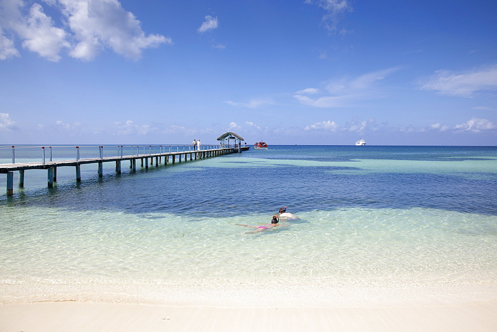 Pier at Punta Frances Parque Nacional with cruise ship MS Deutschland (Reederei Peter Deilmann) in the background, Isla de la Juventud, Cuba, Caribbean